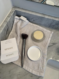  Awesome product to clean your makeup brushes